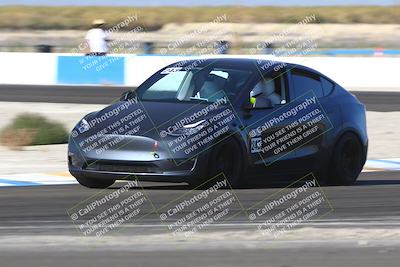 media/Nov-08-2025-Speed Ventures (Sat) [[1c7a6332f5]]/TC B/Session 3 (Turn 1)/